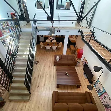 Rare ! Loft Atypique Centre-ville Parking Jardin * Реймс