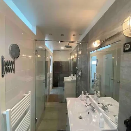 Rare ! Loft Atypique Centre-ville Parking Jardin